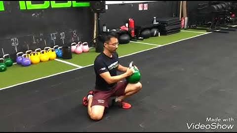 Kettlebell no joelho (mobilidade tornozelo)