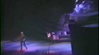 Motley Crue City Boy Blues live 1985 Detroit Michigan