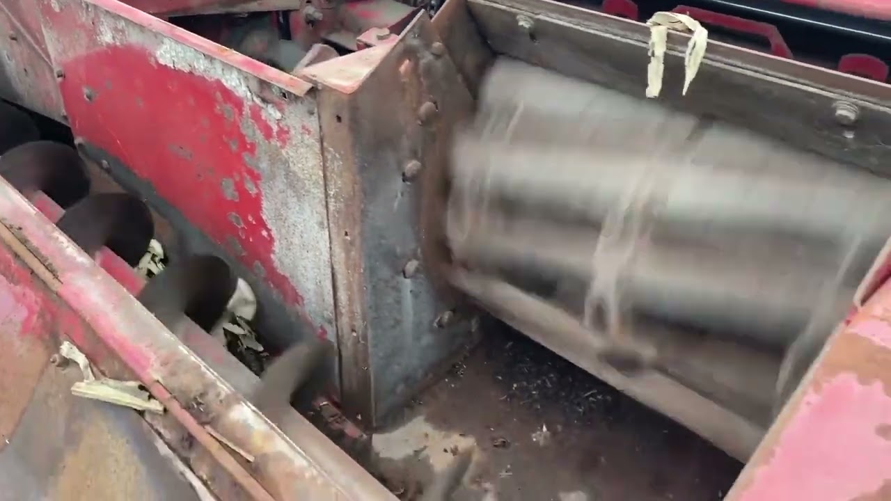 INTERNATIONAL 720 For Sale