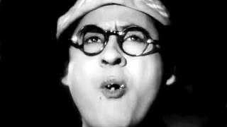 Video thumbnail of "Jhoom Jhoom Kauwa Bhi - Kishore Kumar, Half Ticket Comedy Song"