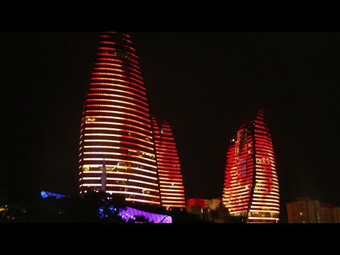 Пламенные башни и ночной Баку.Alov qüllələri və gecə Bakı.
