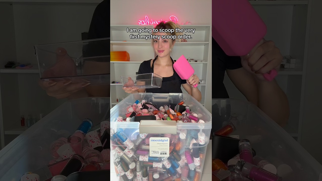 Packing the first mystery scoop order 🙂‍↔️ 