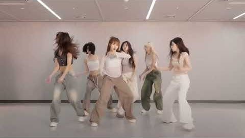 NMIXX (엔믹스) – ‘SPINNIN’ ON IT’ Dance Practice Mirror