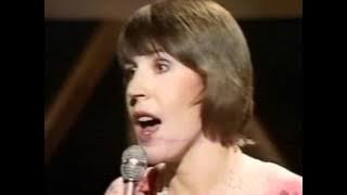 HELEN REDDY - YOU AND ME AGAINST THE WORLD - QUEEN OF 70s POP - GLEN CAMPBELL MUSIC SHOW