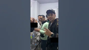 اصل انا مضروب بشرب الشاي 