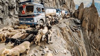 Extreme Dangerous Biggest Trucks Driving Skills On Mountain Scariest Roads in The World