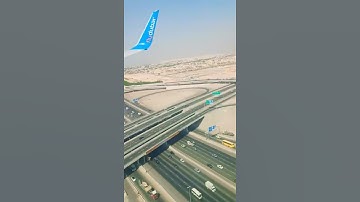 Dubai airport landing