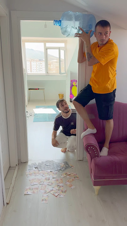 Gitti paralar 😳🙈🤷🏼‍♀️🤭 #funny #komikbnwbb #viralvideo #comedy #memes #shotrs #challenge #fun