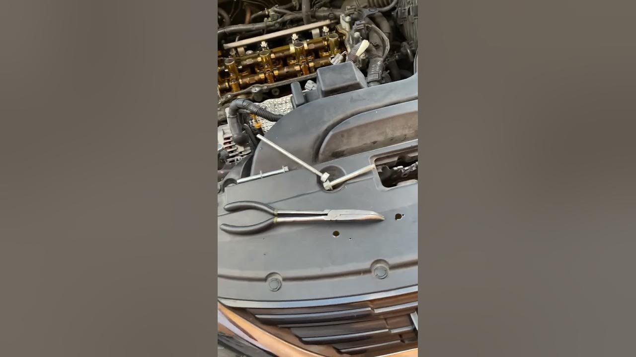 2017 Nissan Altima valve cover gasket - YouTube