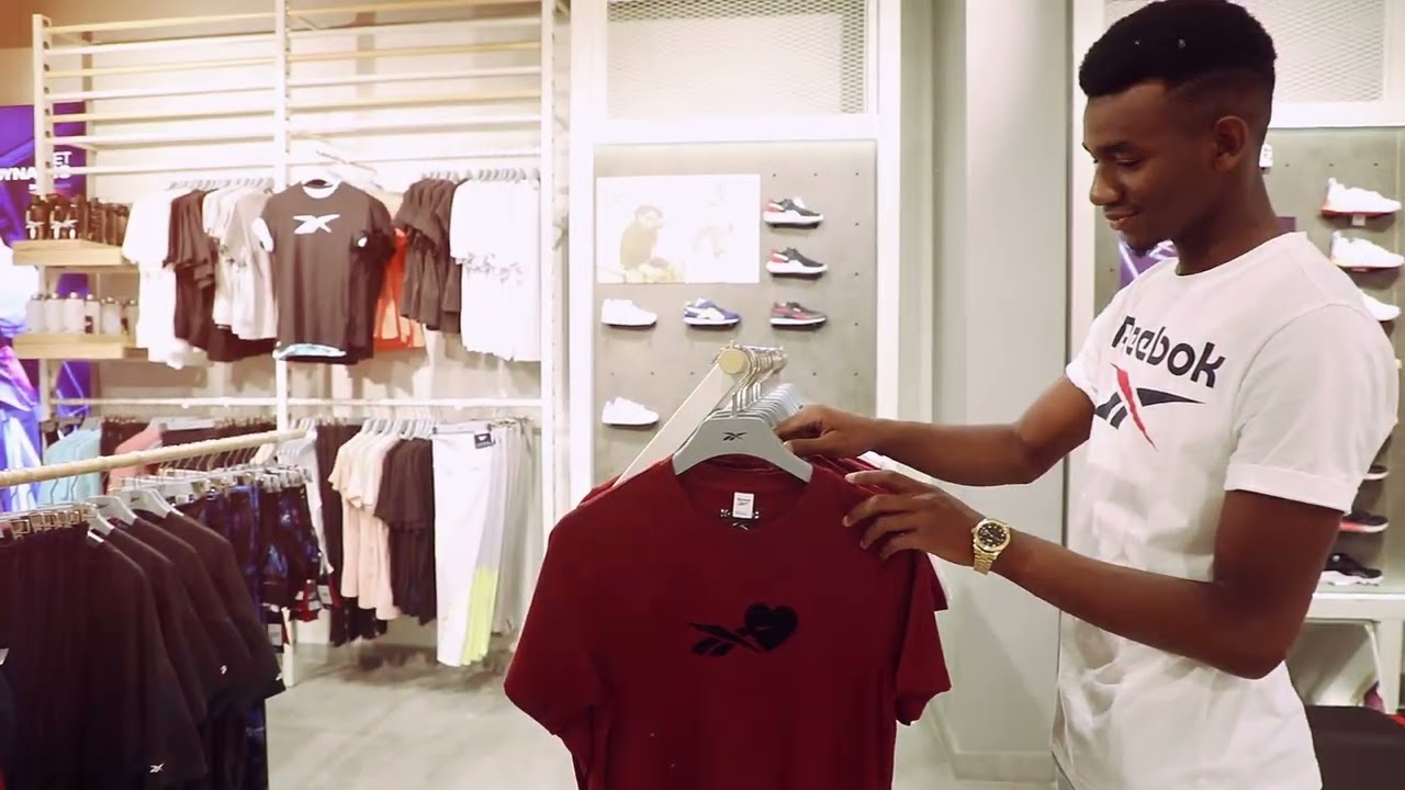 تصوير محل Adidas للملابس الرياضية طرابلس - حي الأندلس