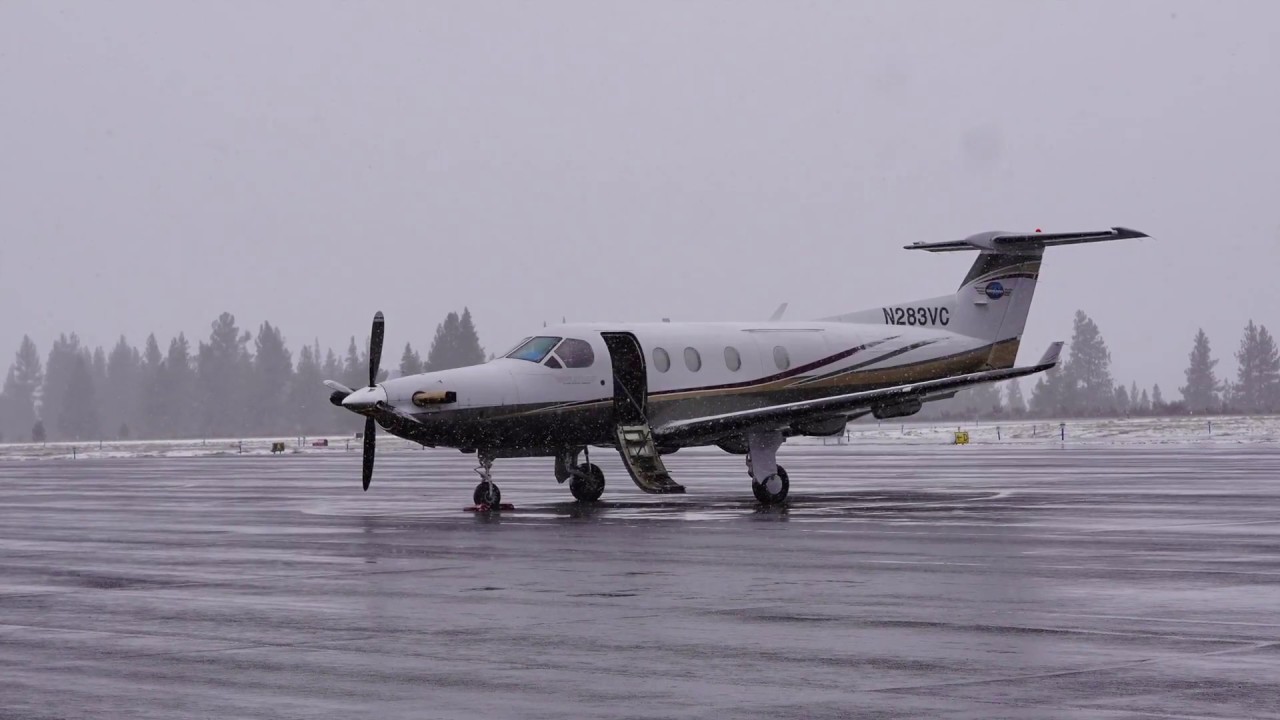 2005 Pilatus PC-12 N283VC c/n 679 departing Truckee Airport California. 2018.