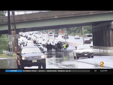 Flash floods in New Jersey leave people stranded