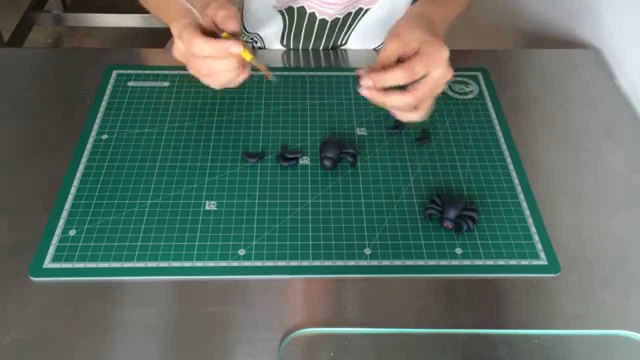 hacer araña fácil ideas para halloween decoración fondant