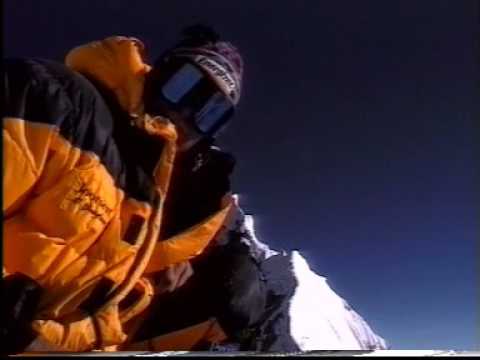 Video: Nepalilainen Sherpa Kiipesi Everestissä Kahdesti Viikossa