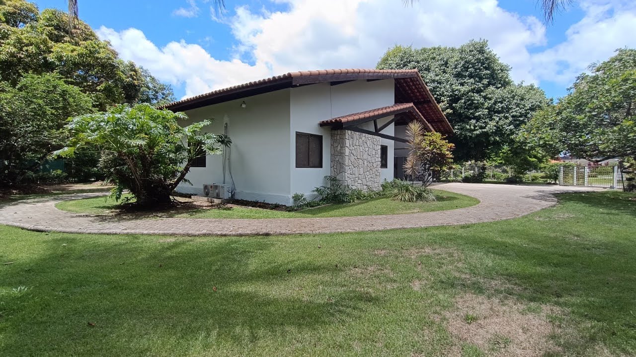 Casa à Venda no Condomínio –Aldeia dos Camarás/PE | Conforto e Qualidade de Vida! R$1.780.000