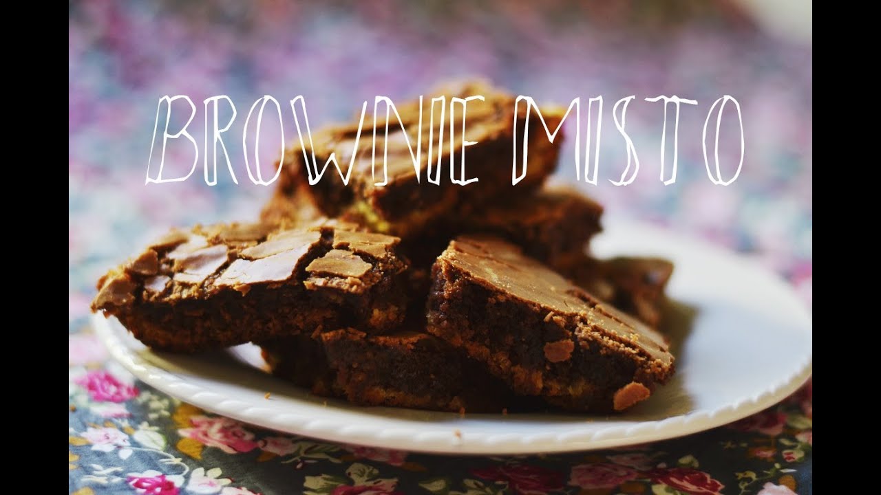 RECEITA DE BROWNIE MISTO DE CHOCOLATE