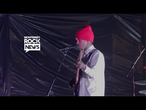 Twenty One Pilots - Polarize - Live Out 2016