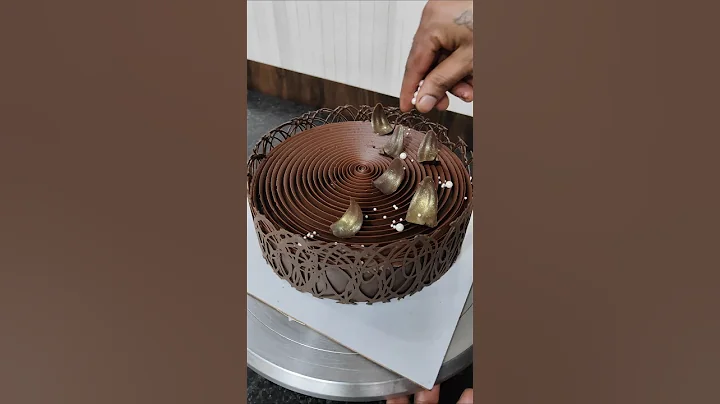 Most satisfying chocolate cake 🥺 decoration ideas #chocolatecake #shorts #youtubeshorts #viral #cake