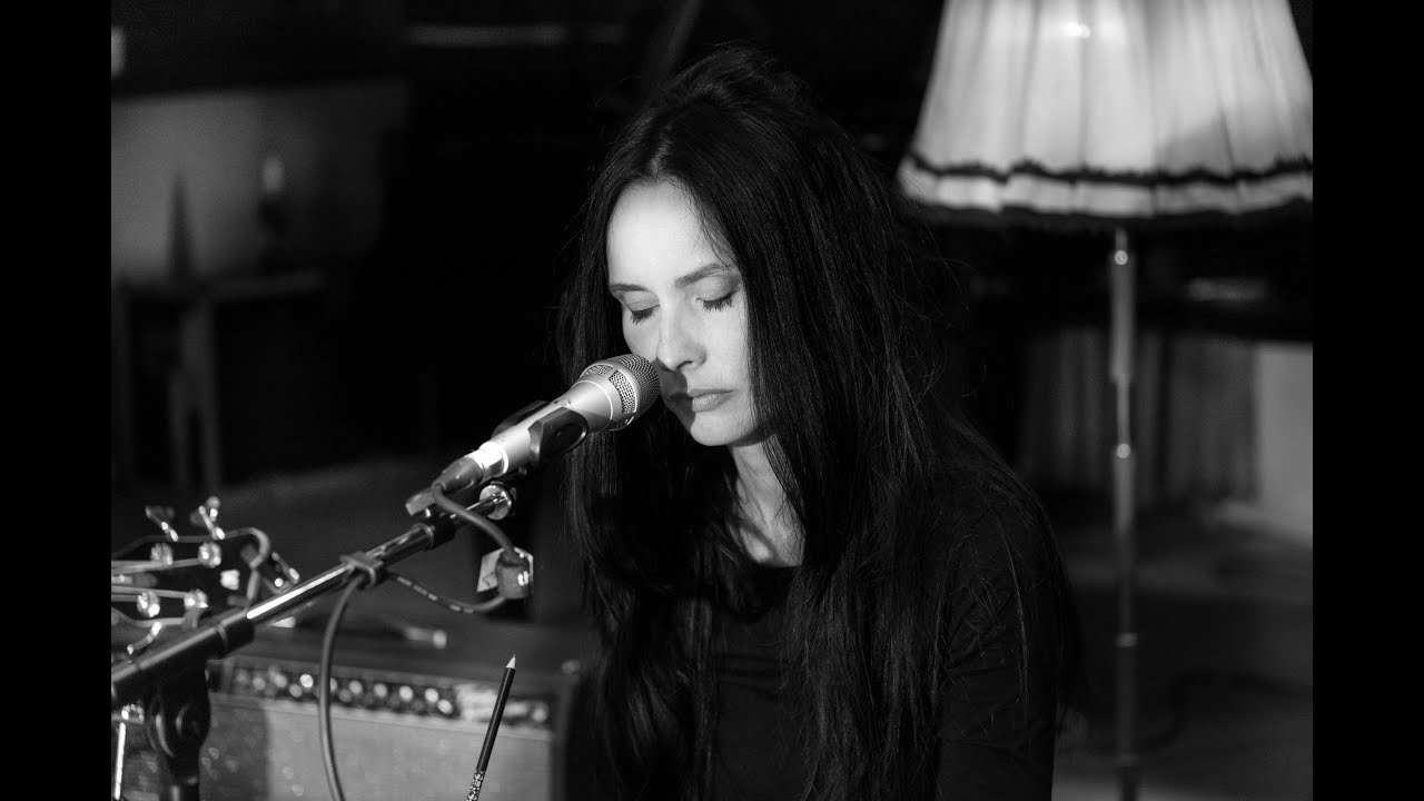 BELL BOOK AND CANDLE Dokumentation [ WIE WIR SIND Die Geschichte von