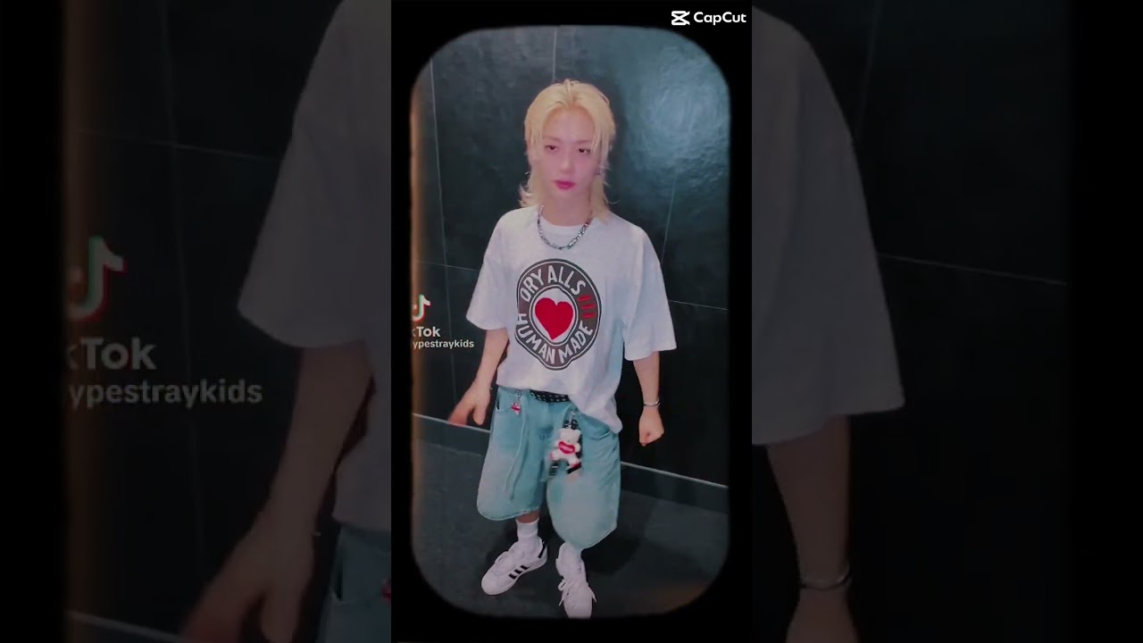 straykids - YouTube