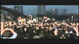 U2 / Vertigo (1) / Live Brooklyn Bridge 2005 .avi