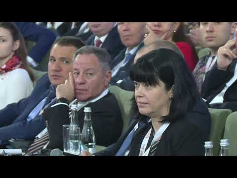 فيديو: اقتصاد روسيا عام 2015. تنبؤات وزارة التنمية الاقتصادية
