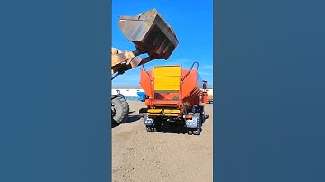 New multifunctional riding automatic manure spreading vehicle#factory #tractor #agriculture