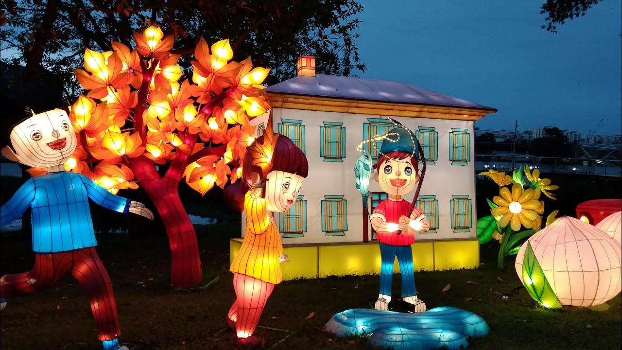 People's intelligent they made the Beautiful Autumn Lantern festival at