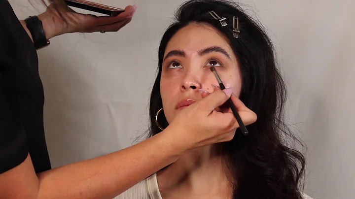 90s Makeup Tutorial with Ariana Peralta