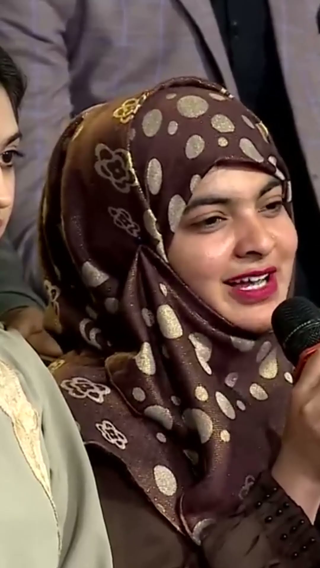 Beautiful Poetry? #mazaqraat #shortsviral #shorts #imranashraf