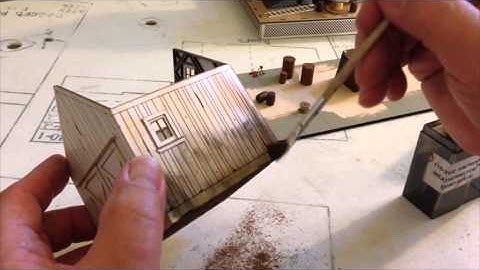 Model Railroad Structures: weathering with chalks