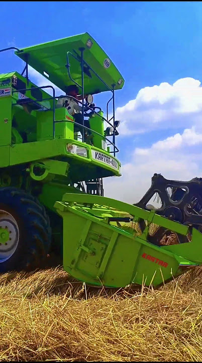 Combine lovers #rajneeshdesivlog #combineharvester #shortsvideo