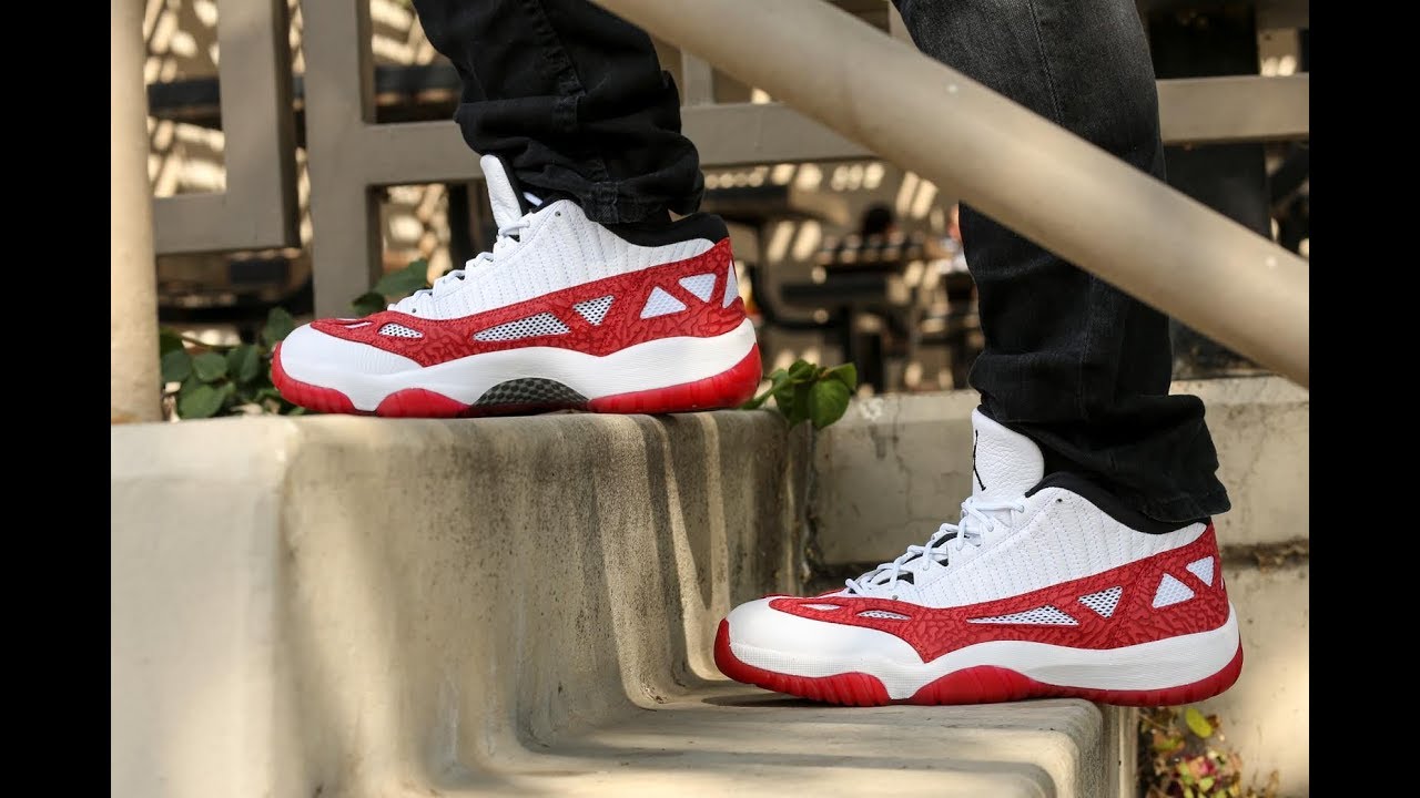 air jordan 11 low ie fire red