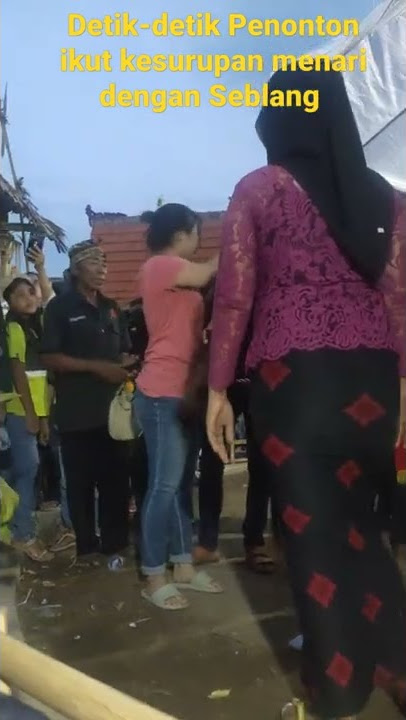 Detik-detik Penonton Kesurupan saat menari bersama Seblang.#shorts