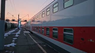 ТЭП70БС 277 отправляется со станции Зелёный дол с поездом Москва-Йошкар- Ола.(Приветливая бригада).