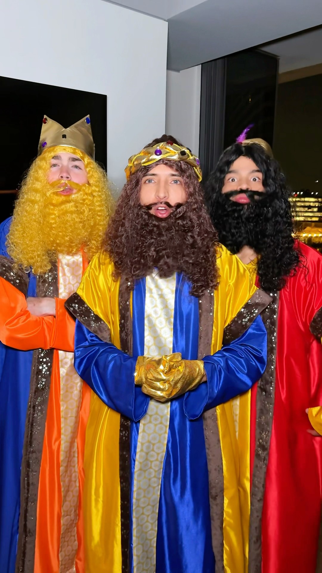 AQUIEN ES MEJOR LOS REYES MAGOS O SANTA ?❓ QUE TEAM SON USTEDES ❓