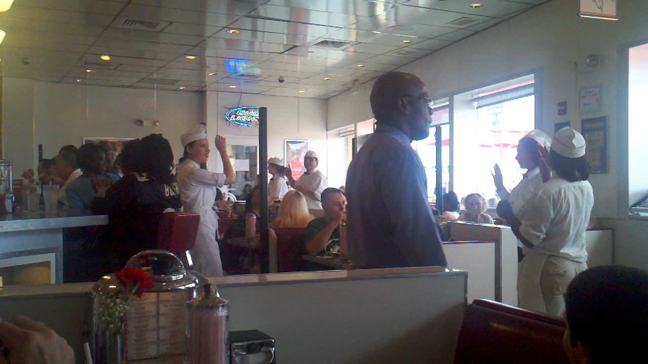 Johnny Rockets Waiter Dance 2 - YouTube