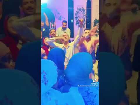 نادي الزمالك الفانلة البيضا بخطين حمر