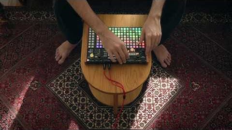 Synthstrom Deluge // Hold me tight