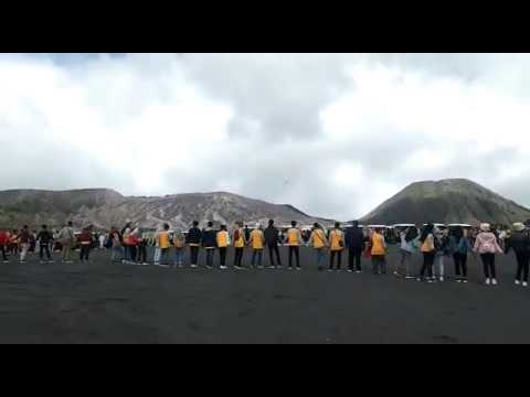 Asyiknya Liburan Bareng | Dokumentasi Rombongan Wisata ke Bromo Terupdat...