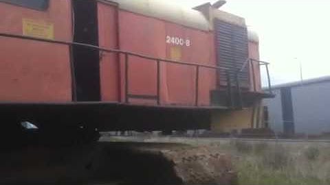 LIMA 2400 B Crawler Crane