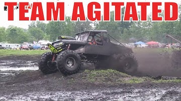 BFE MUD BOG - TEAM AGITATED JEEP SKIMMING THE MUD PITS