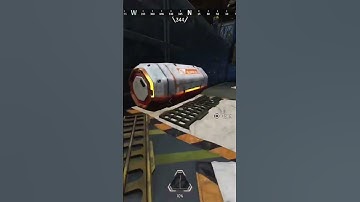 What kind of movement is this?? #music #apexlegends #apex #apexclips #youtube