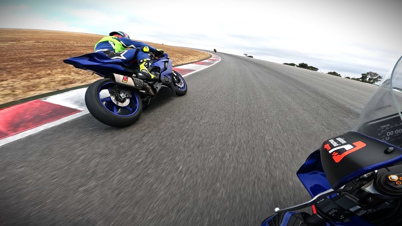 IT'S RACE DAY! POV RIDING YAMAHA R1 AT PORTIMAO CIRCUIT - YouTube