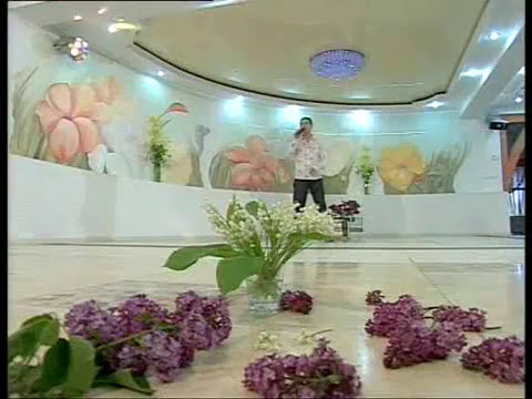 Watch Laurentiu Popescu - Traiesc Iubesc , muz. - Sandu Gorgos , text - Viorica Nagacevschi on YouTube