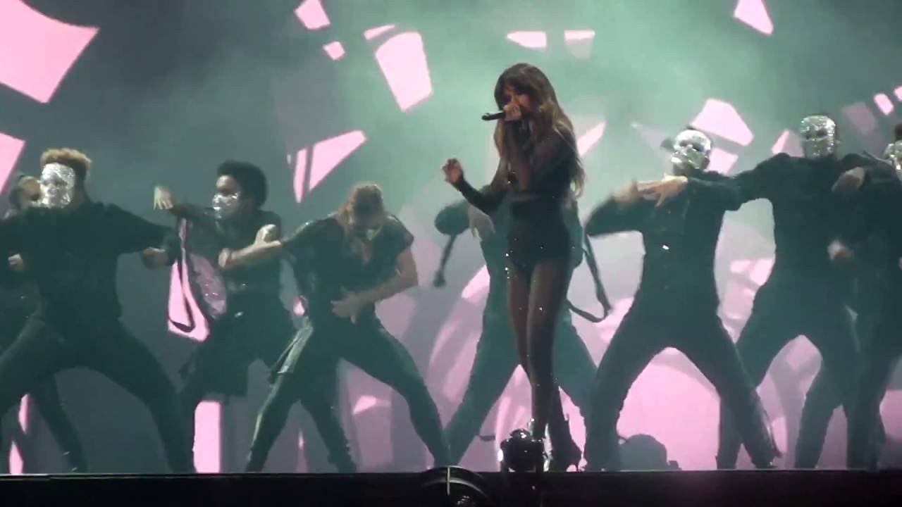Selena Gomez - Same Old Love Live FEQ Quebec city Revival Tour 2016/07/11