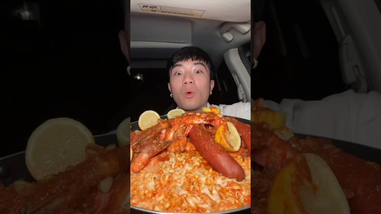 Boiled seafood and Buldak carbonara with TruFru  