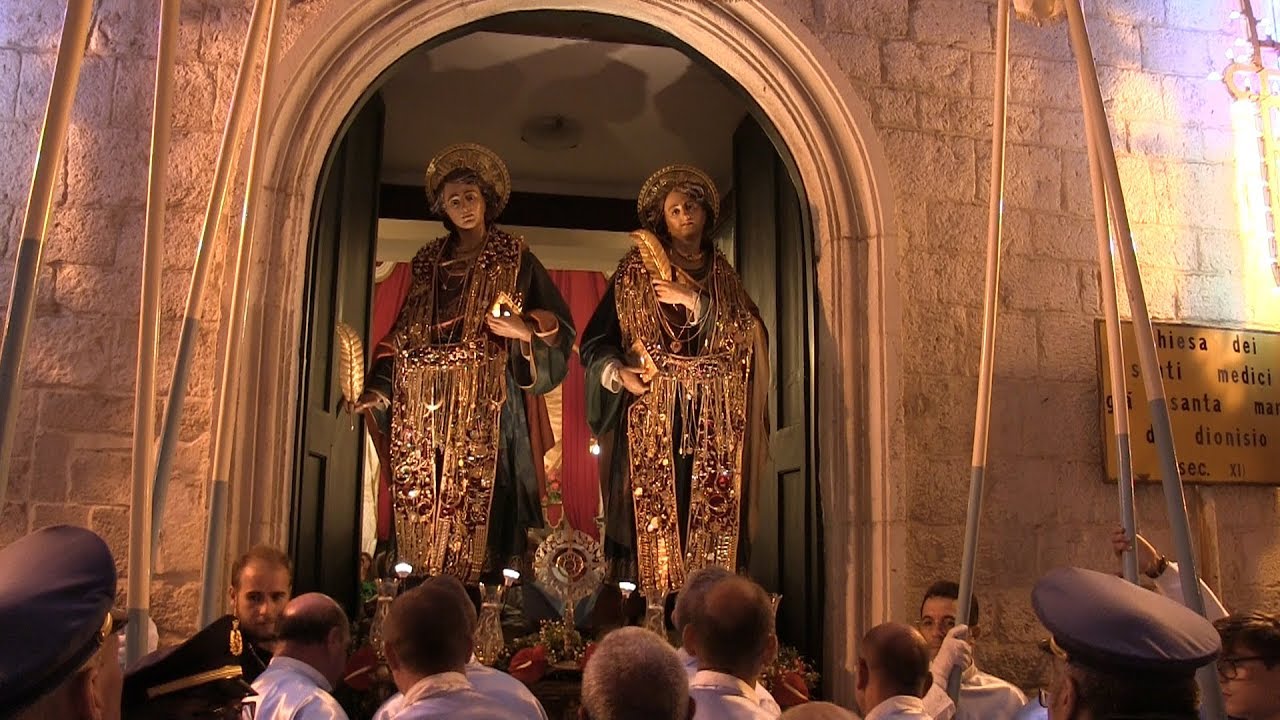 TRANI - Festa Santi Medici COSMA e DAMIANO - Processione cittadina