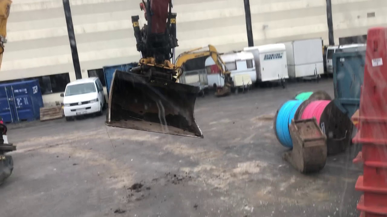 Grävare Bandgrävare Hitachi ZAXIS 130 LCN