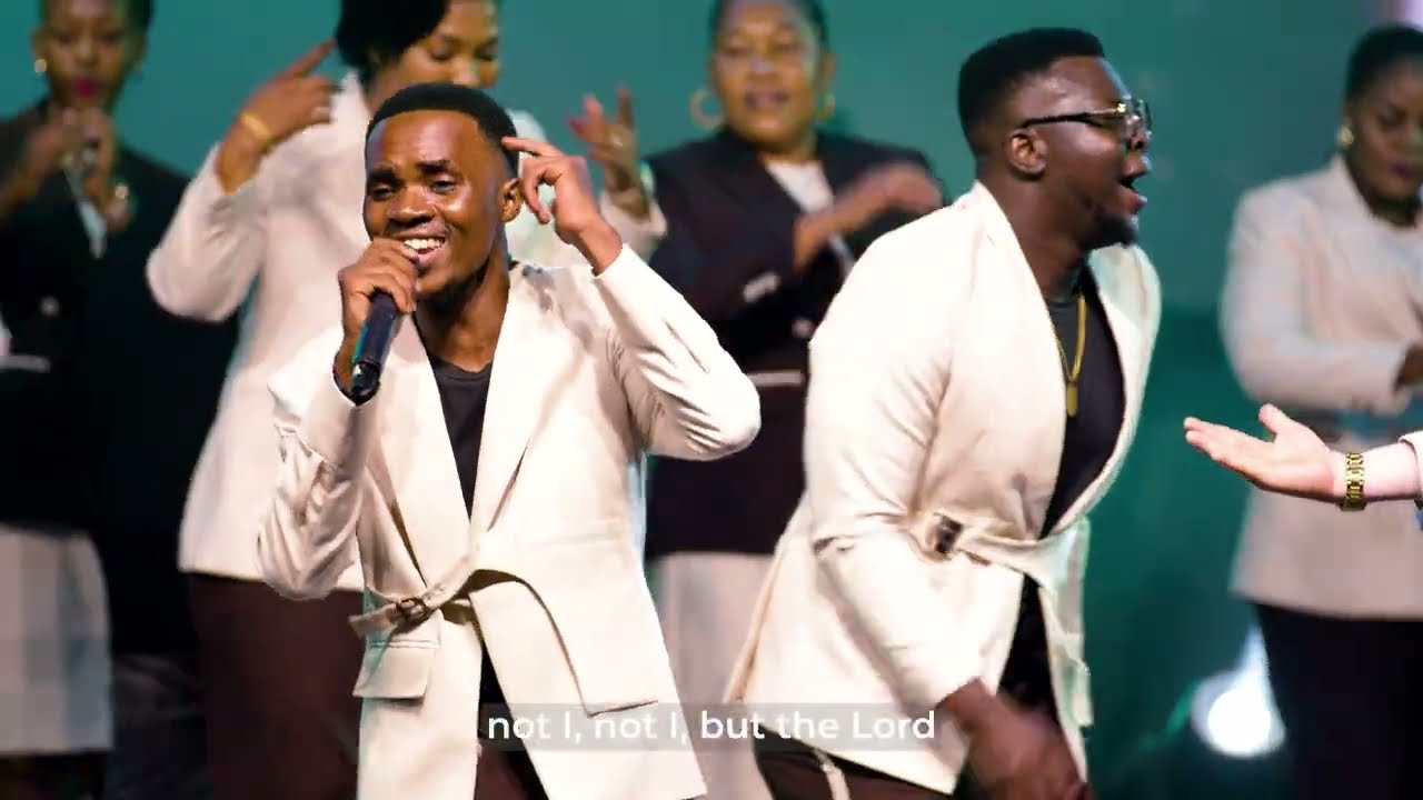 Ufunuo Choir - Sio Mimi (Official Live Video)